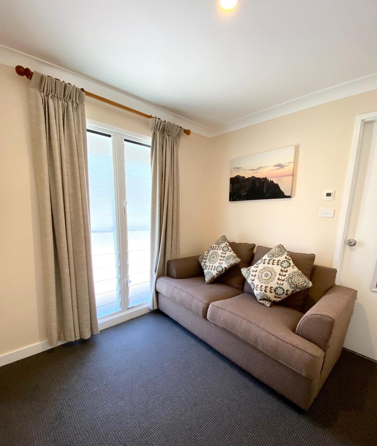 Jervis Bay Mariners Motel ฮัสกิสสัน ภายนอก รูปภาพ