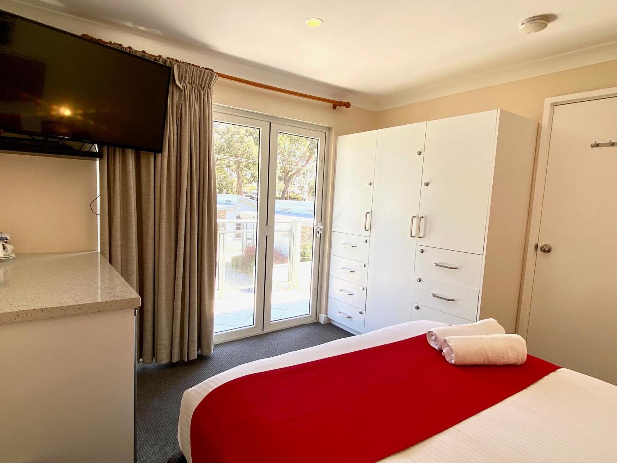 Jervis Bay Mariners Motel ฮัสกิสสัน ภายนอก รูปภาพ