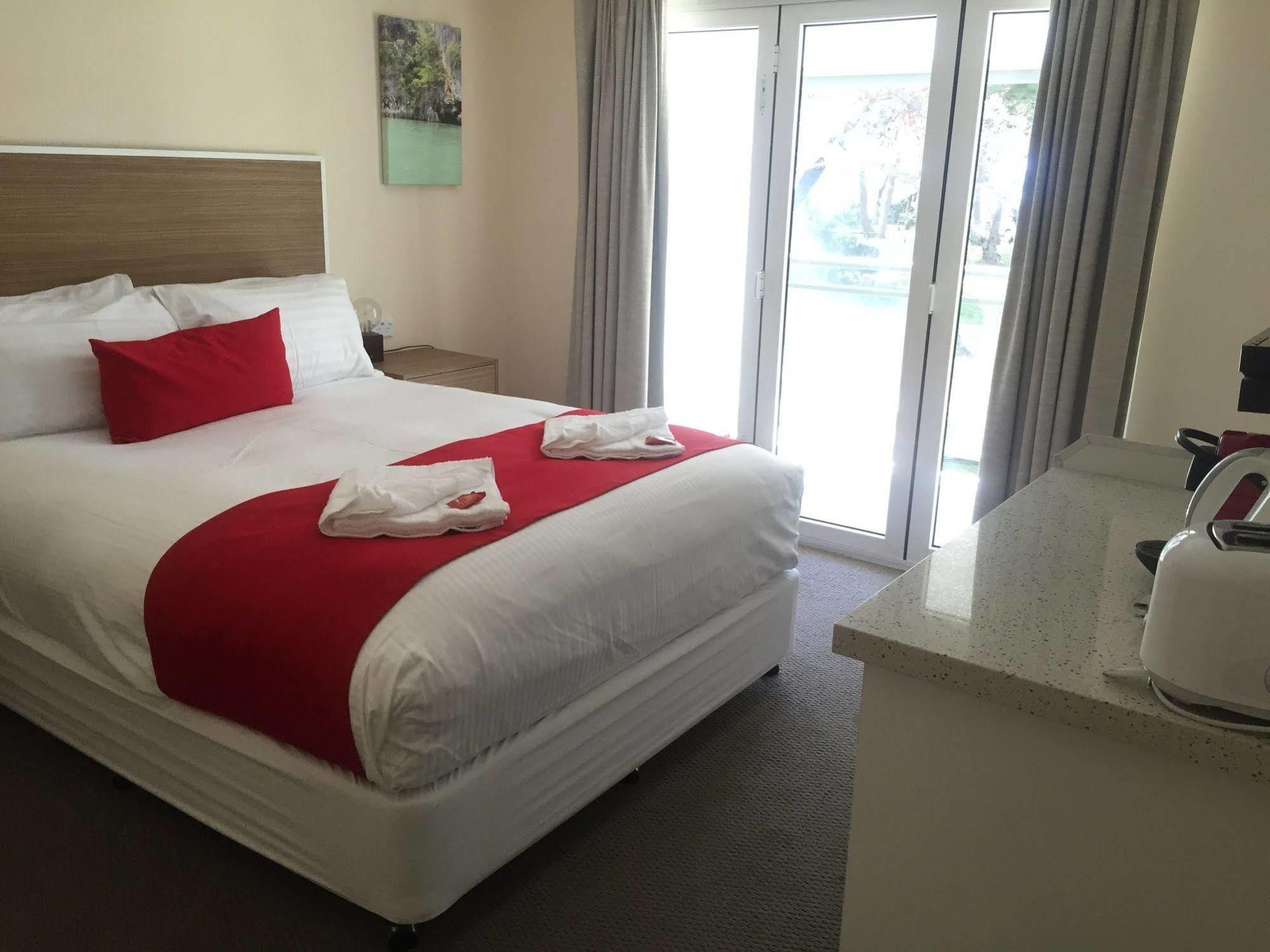 Jervis Bay Mariners Motel ฮัสกิสสัน ภายนอก รูปภาพ